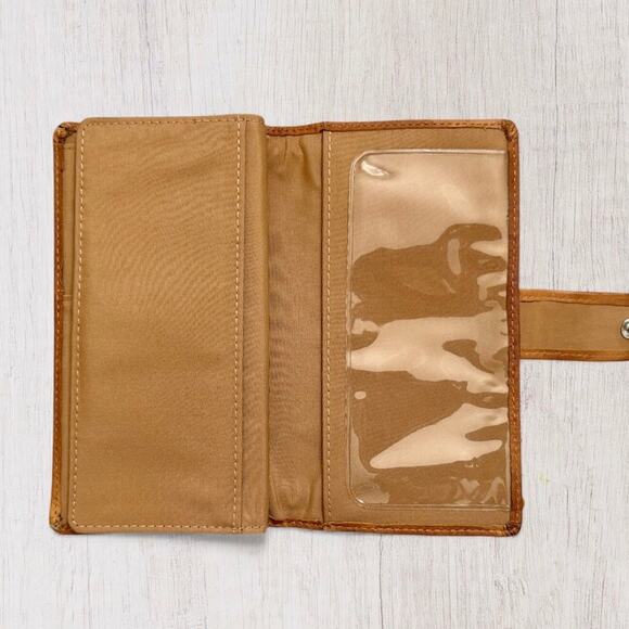 Fossil Tan Genuine Leather Perforated Clutch Wallet Snap-Tab - Picture 6 of 10